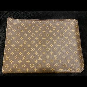 Louis Vuitton Poche Document Holder